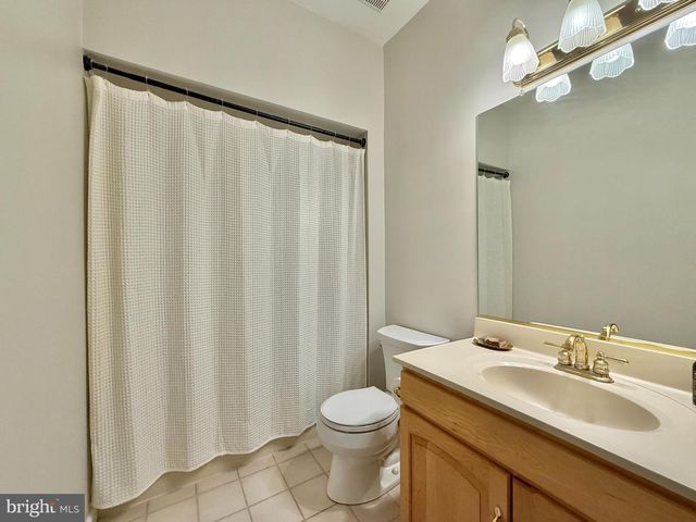 2000 ANTLER DR, Glen Mills, PA 19342