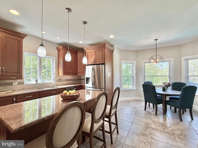 2000 ANTLER DR, Glen Mills, PA 19342