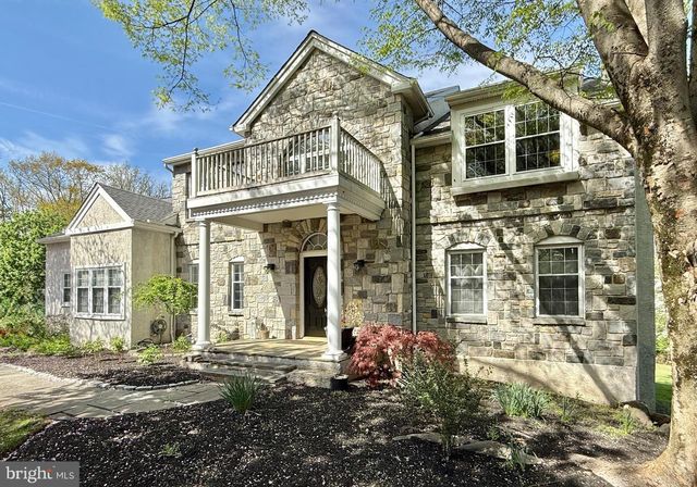 2000 ANTLER DR, Glen Mills, PA 19342
