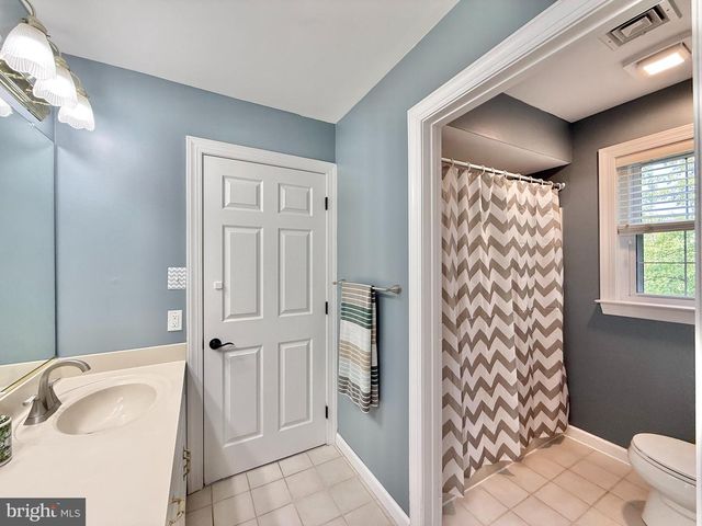 2000 ANTLER DR, Glen Mills, PA 19342