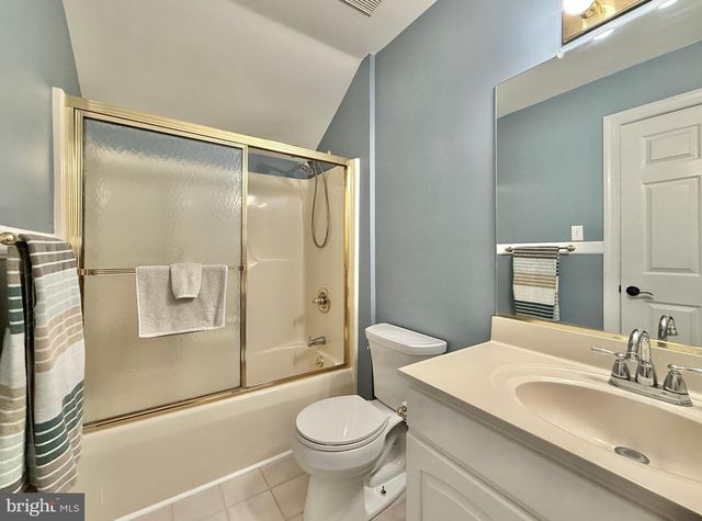 2000 ANTLER DR, Glen Mills, PA 19342