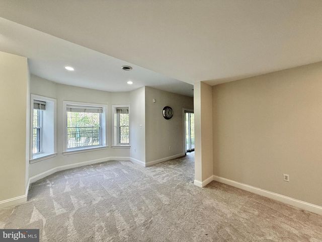 2000 ANTLER DR, Glen Mills, PA 19342