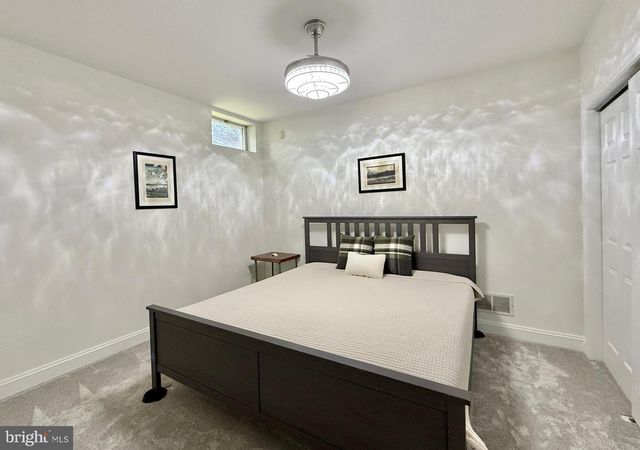 2000 ANTLER DR, Glen Mills, PA 19342