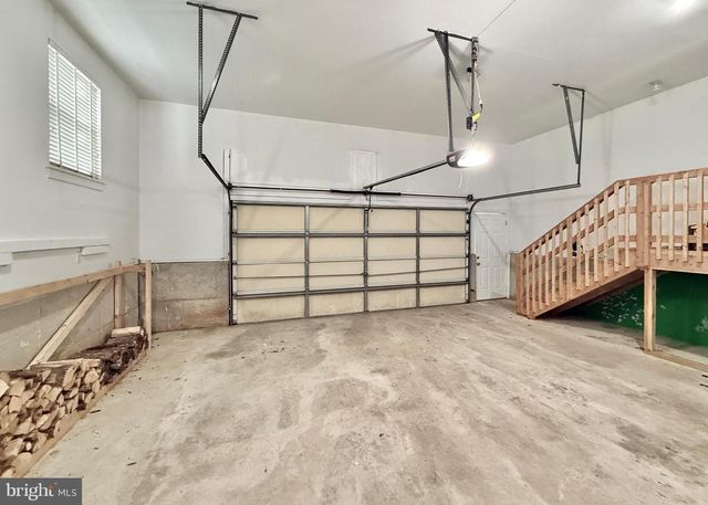 2000 ANTLER DR, Glen Mills, PA 19342