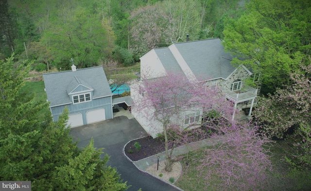 2000 ANTLER DR, Glen Mills, PA 19342