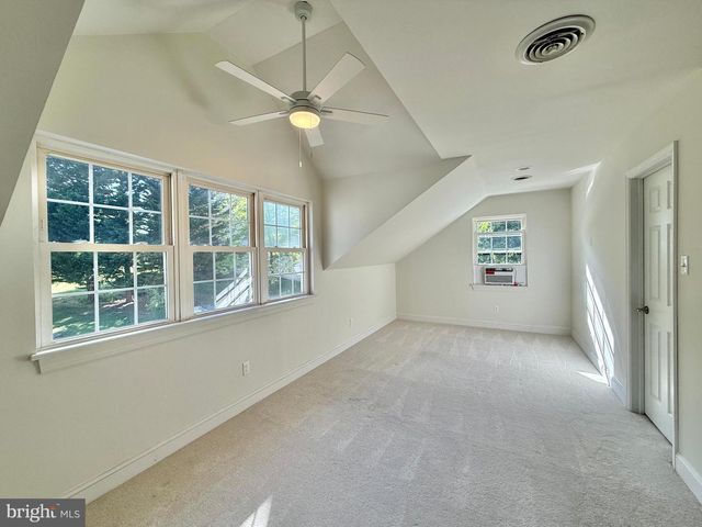 2000 ANTLER DR, Glen Mills, PA 19342