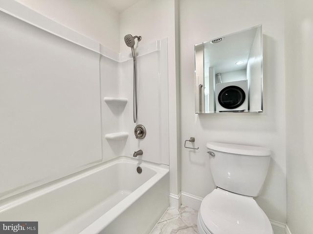 2000 ANTLER DR, Glen Mills, PA 19342
