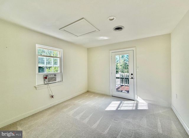 2000 ANTLER DR, Glen Mills, PA 19342
