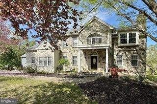 2000 ANTLER DR, Glen Mills, PA 19342