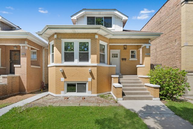 3052 N Major Avenue, Chicago, IL 60634