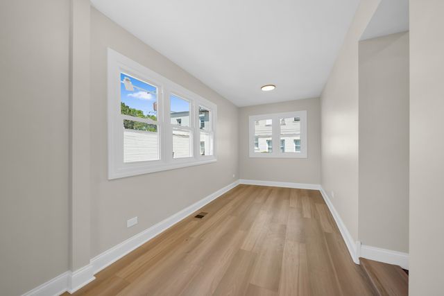 3052 N Major Avenue, Chicago, IL 60634