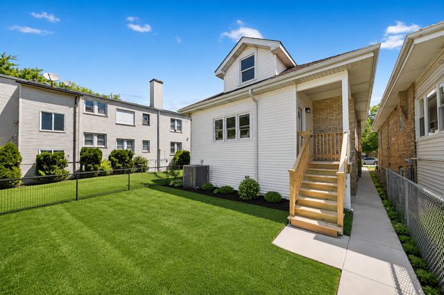 3052 N Major Avenue, Chicago, IL 60634