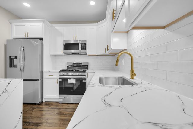 3052 N Major Avenue, Chicago, IL 60634
