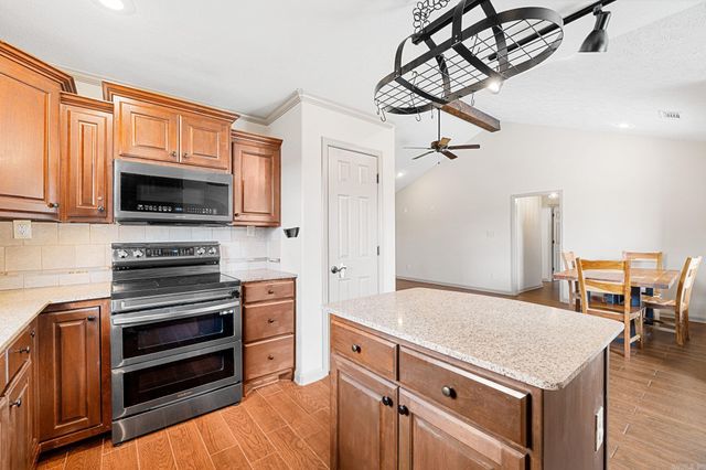 12 Sooiee Cove, Austin, AR 72007