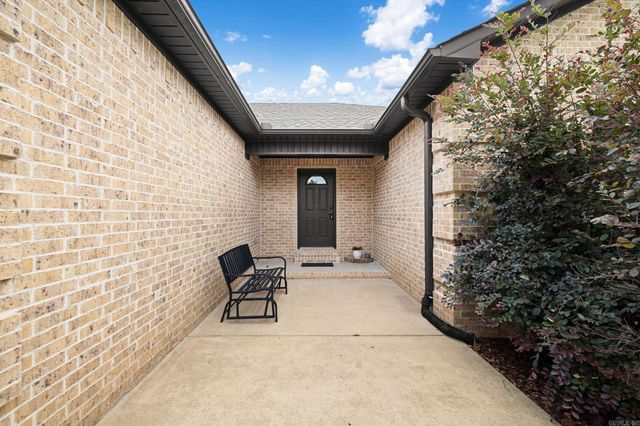 12 Sooiee Cove, Austin, AR 72007