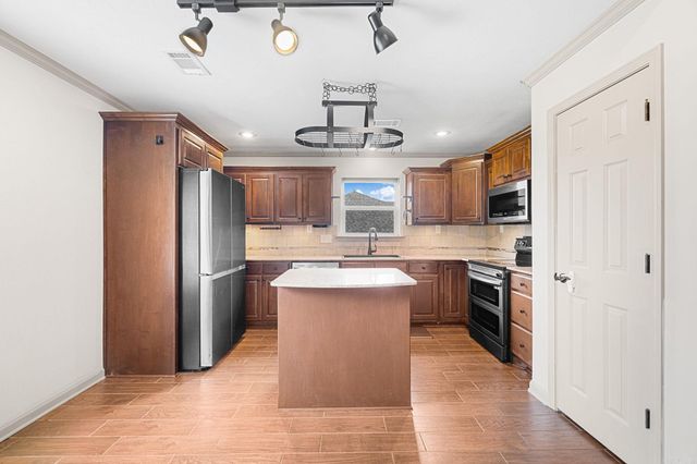 12 Sooiee Cove, Austin, AR 72007