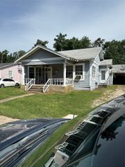 1014 Sycamore Avenue, Corsicana, TX 75110