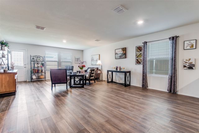 2910 Acacia Drive, Forney, TX 75126