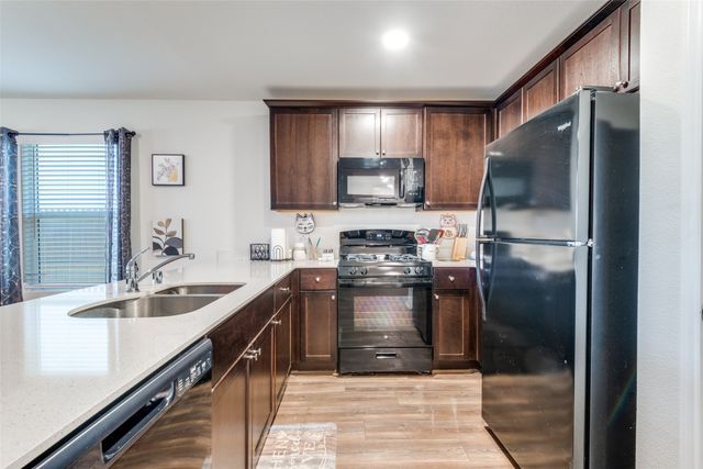 2910 Acacia Drive, Forney, TX 75126