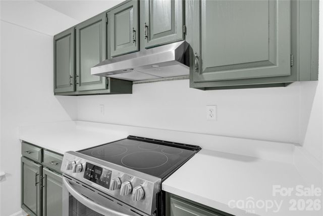 2734 Tiergarten Lane, Charlotte, NC 28210