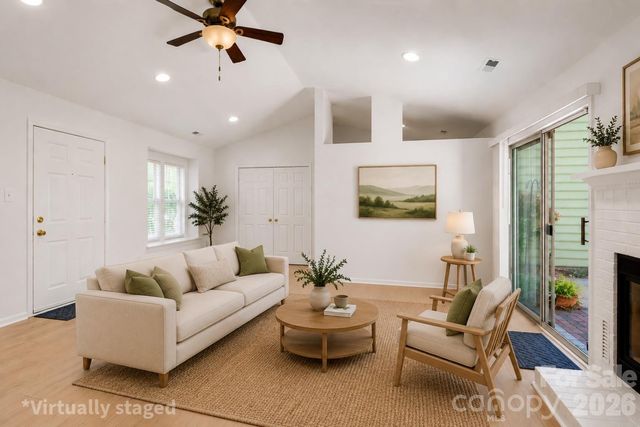 2734 Tiergarten Lane, Charlotte, NC 28210