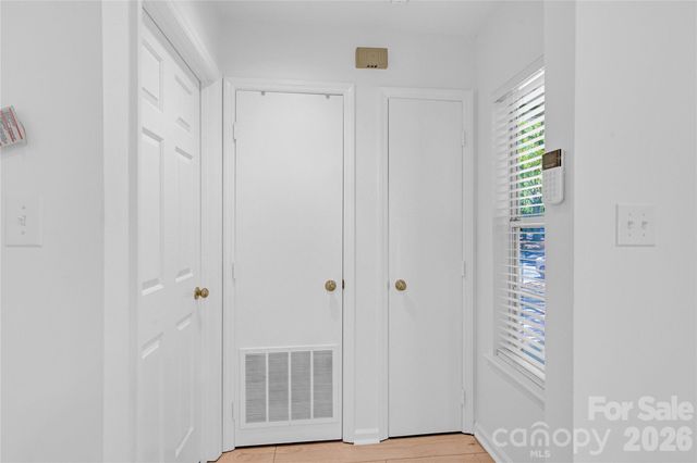 2734 Tiergarten Lane, Charlotte, NC 28210