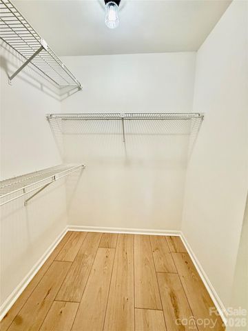 2734 Tiergarten Lane, Charlotte, NC 28210