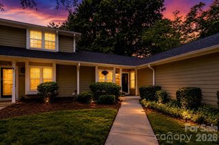 2734 Tiergarten Lane, Charlotte, NC 28210