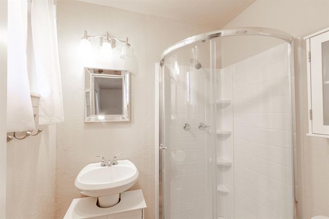 21071 State Highway 24 Highway, Purcell, OK 73080