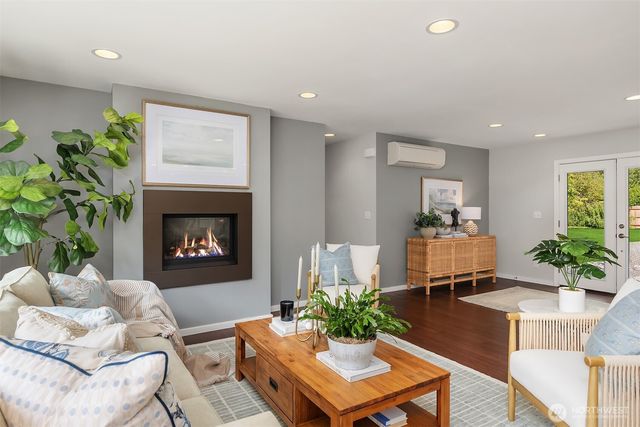 9171 Miller Road NE, Bainbridge Island, WA 98110