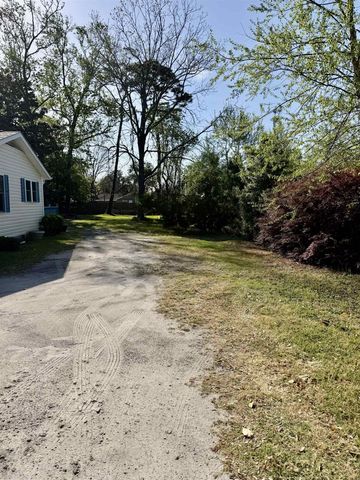 1008 Dunbar St., Myrtle Beach, SC 29577