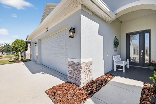 8460 BRIDGEPORT BAY CIRCLE, Mount Dora, FL 32757