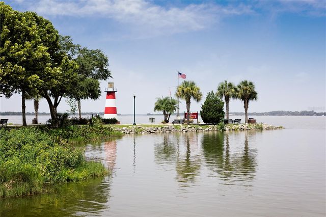 8460 BRIDGEPORT BAY CIRCLE, Mount Dora, FL 32757