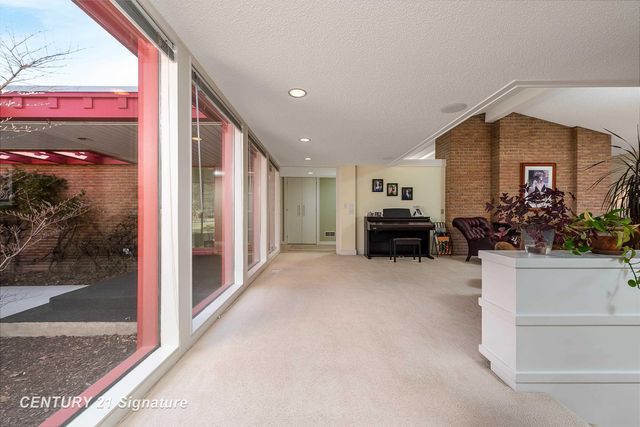 3711 Applewood Drive, Midland, MI 48640