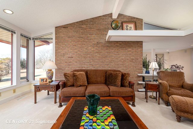 3711 Applewood Drive, Midland, MI 48640