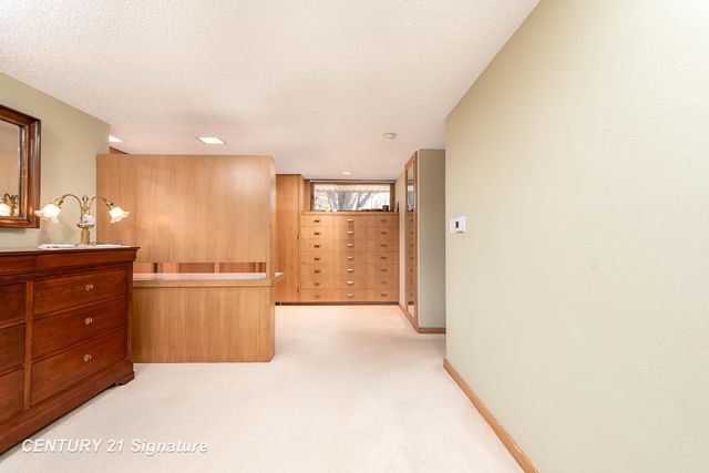 3711 Applewood Drive, Midland, MI 48640