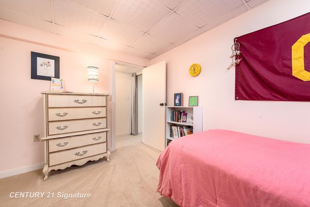 3711 Applewood Drive, Midland, MI 48640