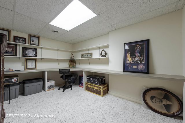 3711 Applewood Drive, Midland, MI 48640