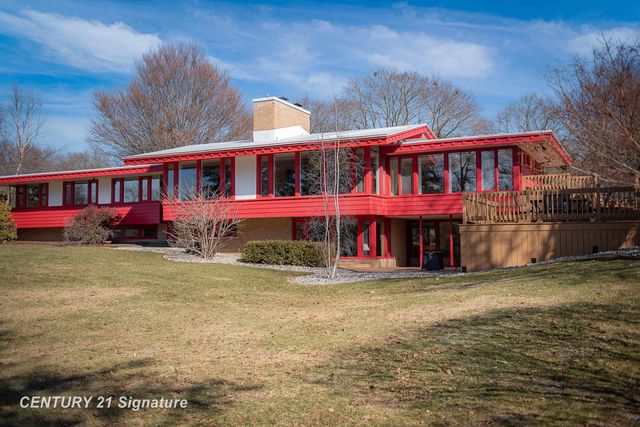 3711 Applewood Drive, Midland, MI 48640