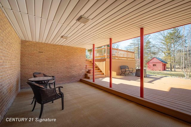 3711 Applewood Drive, Midland, MI 48640