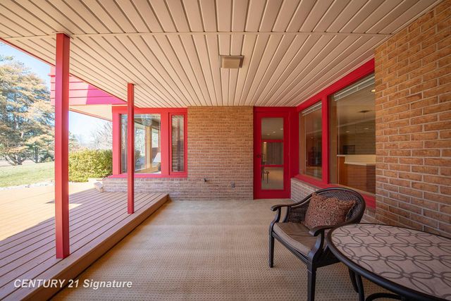 3711 Applewood Drive, Midland, MI 48640