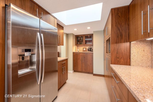 3711 Applewood Drive, Midland, MI 48640