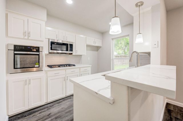 9617 Caffrey Street, Houston, TX 77075