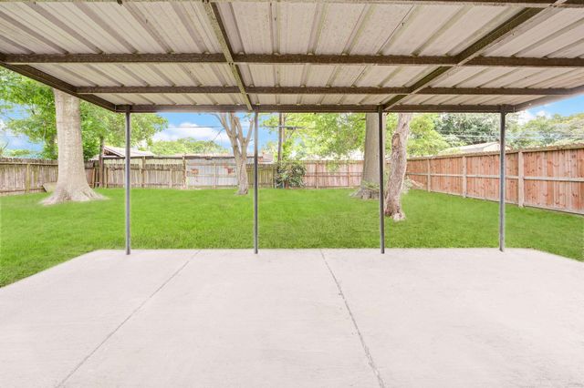9617 Caffrey Street, Houston, TX 77075