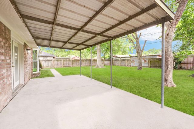 9617 Caffrey Street, Houston, TX 77075