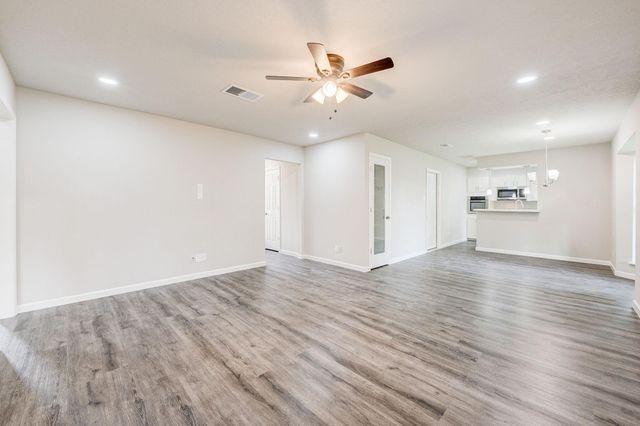 9617 Caffrey Street, Houston, TX 77075