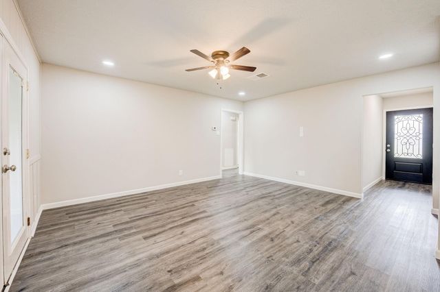 9617 Caffrey Street, Houston, TX 77075