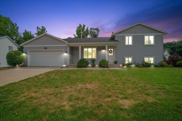1338 Scott Creek Drive Ne, Plainfield Twp, MI 49306