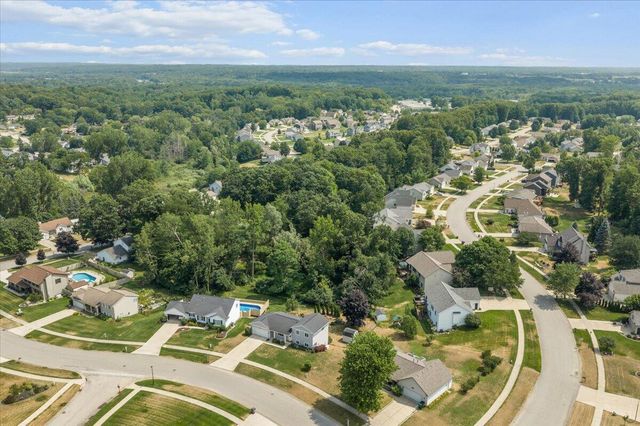 1338 Scott Creek Drive Ne, Plainfield Twp, MI 49306