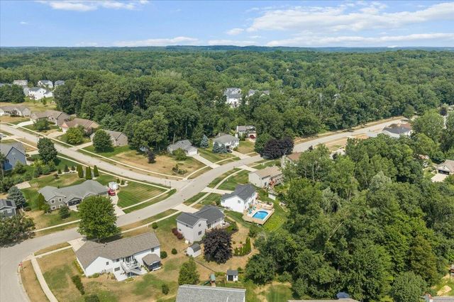 1338 Scott Creek Drive Ne, Plainfield Twp, MI 49306